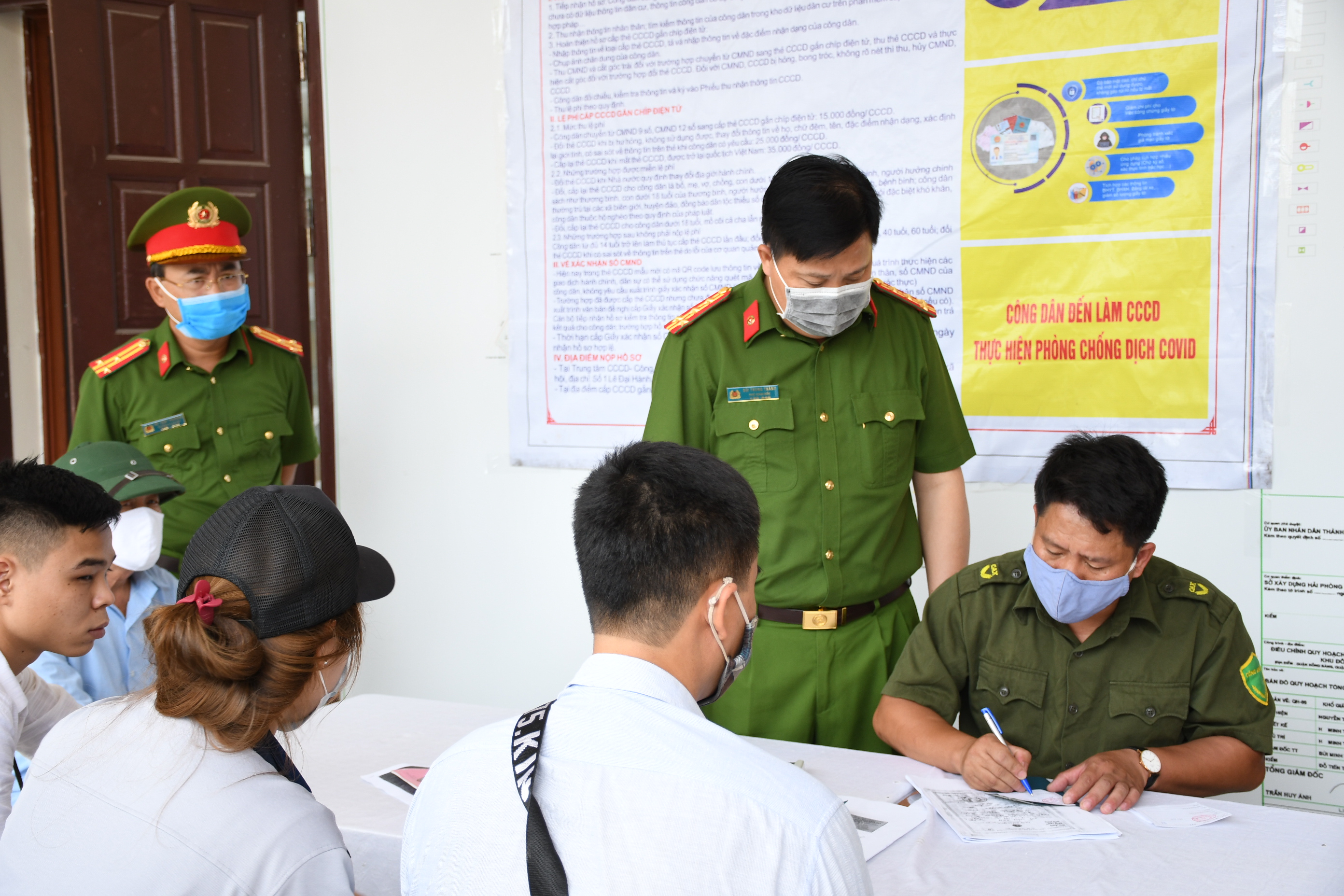 Thu nhận trên 60 nghìn hồ sơ cấp CCCD gắn chíp điện tử trong các ngày lễ